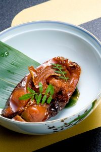名代 鯉のあめ煮